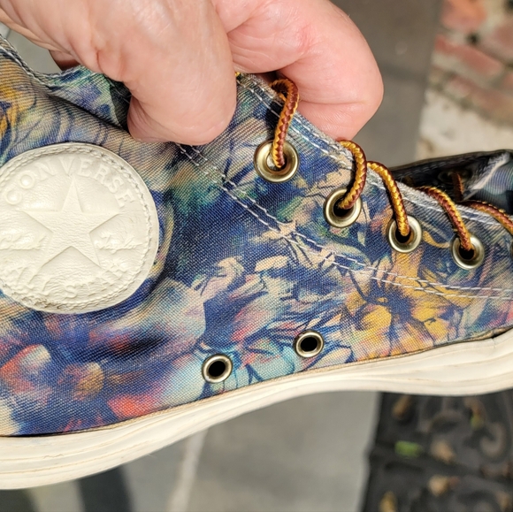 Converse All Star Chuck Taylor Hawaiian Flowers- Women's Size 7 - Picture 5 of 11